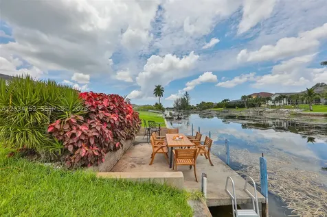 503 SE 17th Street Cape Coral FL 33990