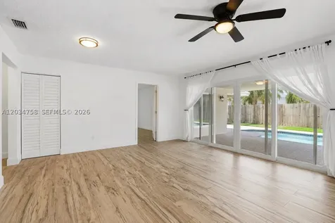 5874 SW 97th Terrace Cooper City FL 33328