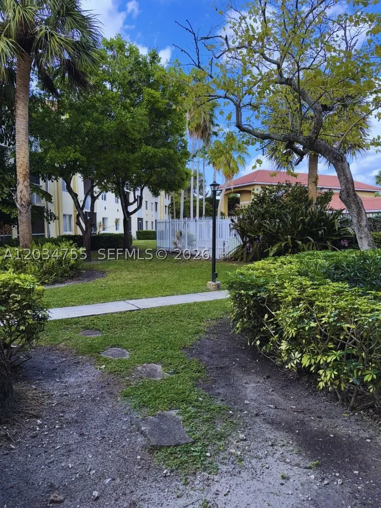 Hollywood FL 33021