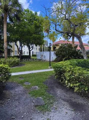 460 S Park Road Hollywood FL 33021