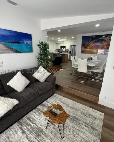 621 NW 59th Avenue Miami FL 33126