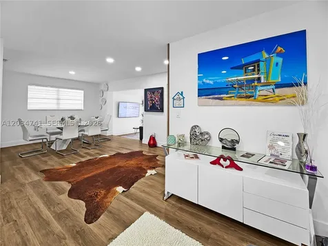 621 NW 59th Avenue Miami FL 33126