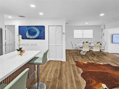 621 NW 59th Avenue Miami FL 33126