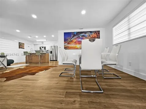 621 NW 59th Avenue Miami FL 33126