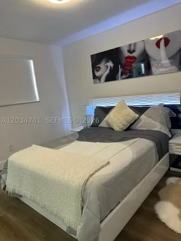 621 NW 59th Avenue Miami FL 33126