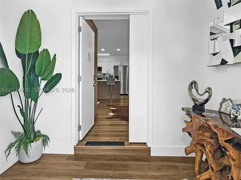 621 NW 59th Avenue Miami FL 33126