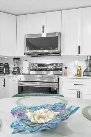 621 NW 59th Avenue Miami FL 33126