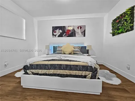 621 NW 59th Avenue Miami FL 33126