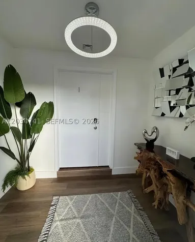 621 NW 59th Avenue Miami FL 33126