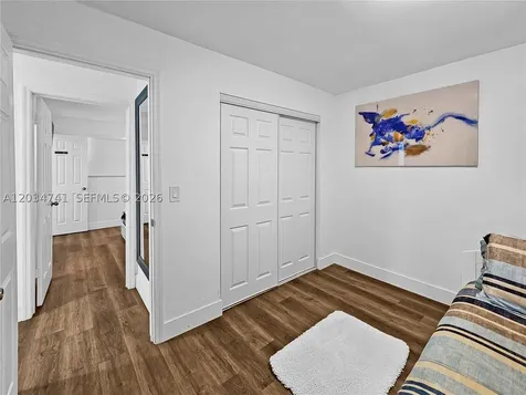 621 NW 59th Avenue Miami FL 33126