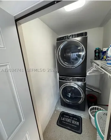621 NW 59th Avenue Miami FL 33126