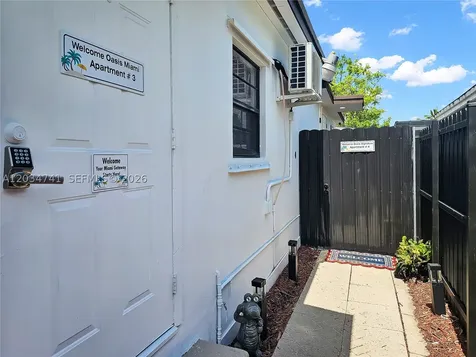 621 NW 59th Avenue Miami FL 33126