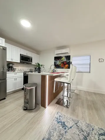 621 NW 59th Avenue Miami FL 33126
