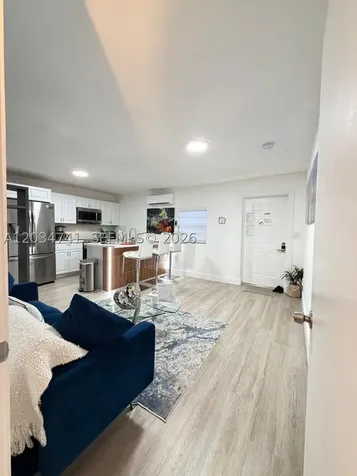 621 NW 59th Avenue Miami FL 33126