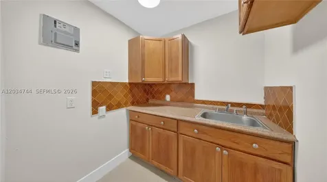 8200 NW 34th Avenue Miami FL 33147