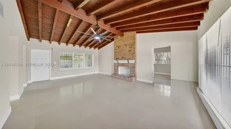 8200 NW 34th Avenue Miami FL 33147