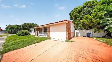 8200 NW 34th Avenue Miami FL 33147