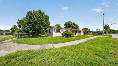 8200 NW 34th Avenue Miami FL 33147