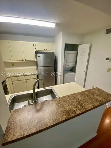 Pembroke Pines FL 33025