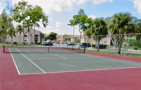 Pembroke Pines FL 33025