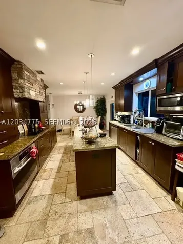 9624 SW 79th Terrace Miami FL 33173