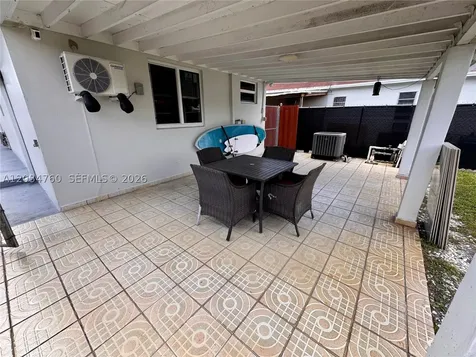 1158 NW 34th Avenue Miami FL 33125