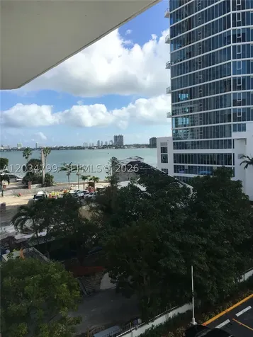 395 NE 21st Street Miami FL 33137
