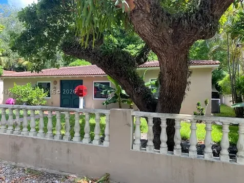 4427 SW 16th Street Miami FL 33134