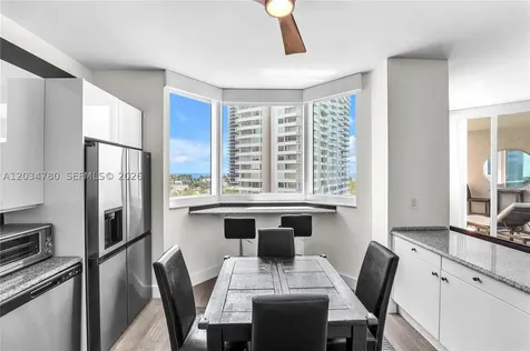 300 S Pointe Drive Miami Beach FL 33139