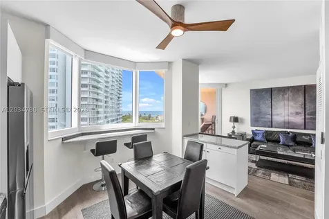 300 S Pointe Drive Miami Beach FL 33139