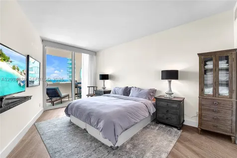 300 S Pointe Drive Miami Beach FL 33139