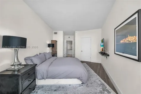 300 S Pointe Drive Miami Beach FL 33139