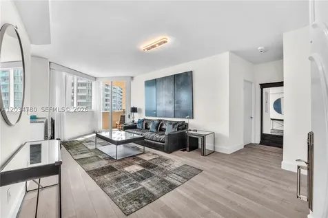 300 S Pointe Drive Miami Beach FL 33139