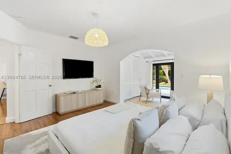 4531 Sheridan Avenue Miami Beach FL 33140