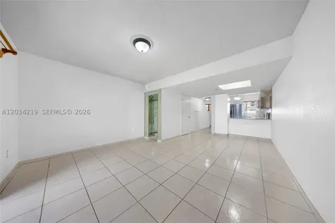 515 W 68th Street Hialeah FL 33014