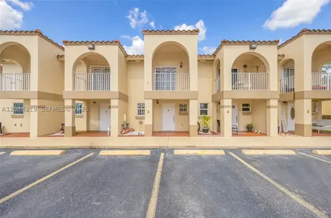 515 W 68th Street Hialeah FL 33014