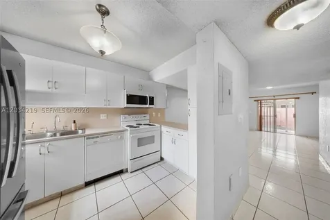 515 W 68th Street Hialeah FL 33014