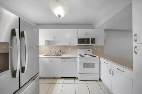 515 W 68th Street Hialeah FL 33014