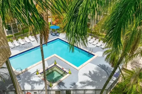 8323 Lake Drive Doral FL 33166