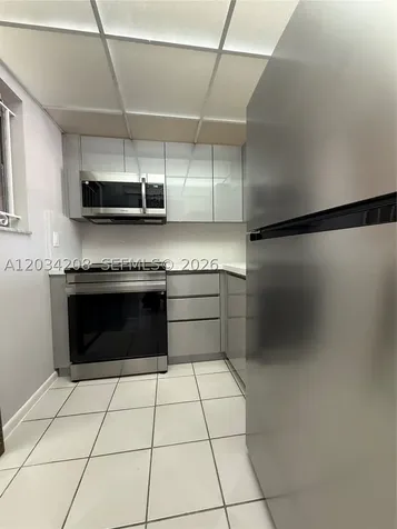 6820 W Flagler Street Miami FL 33144