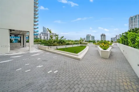 665 NE 25th Street Miami FL 33137