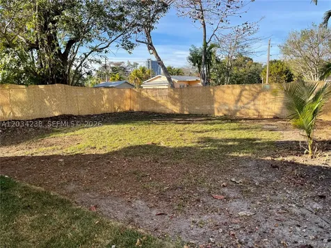 3389 William Avenue Miami FL 33133