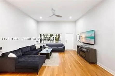 9745 Bay Harbor Terrace Bay Harbor Islands FL 33154
