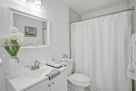 921 E 18th Street Hialeah FL 33013
