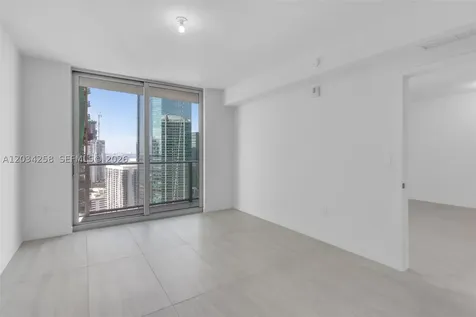 77 SE 5 Th Street Miami FL 33131
