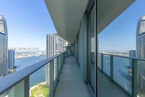 77 SE 5 Th Street Miami FL 33131