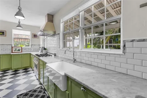 1511 SW 13th Avenue Miami FL 33145