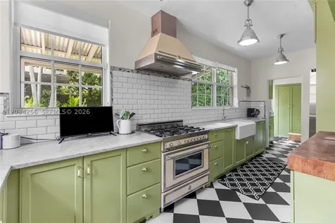 1511 SW 13th Avenue Miami FL 33145