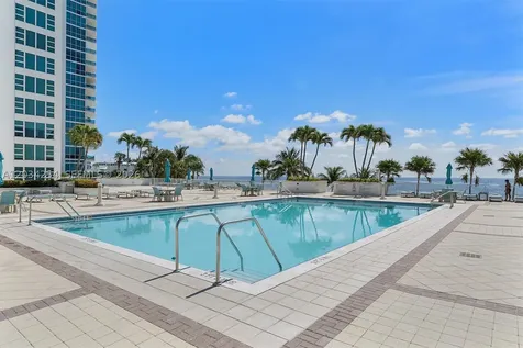 1620 S Ocean Boulevard Lauderdale By The Sea FL 33062