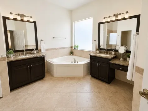 4463 Rainbow Avenue Weston FL 33332